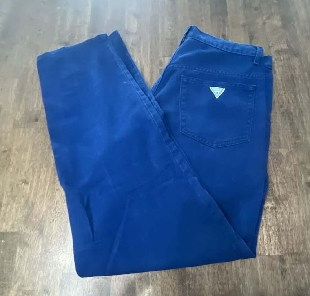 Guess Vintage Blue Jeans 32x31 great condition